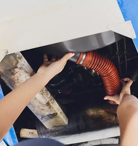Top-Notch Return Vent Cleaning Service in Four Corners, FL